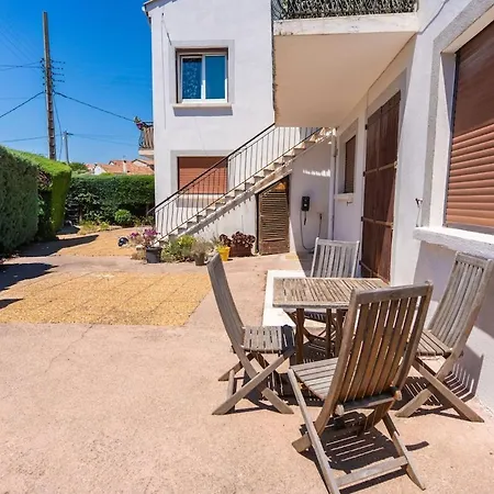 Apartment T3 Lumineux Proche Centre Et Plages *