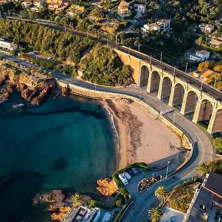 T3 Lumineux Proche Centre Et Plages * Saint-Raphael (Var)