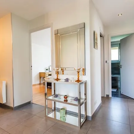T3 Lumineux Proche Centre Et Plages Apartment