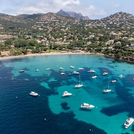 T3 Lumineux Proche Centre Et Plages Saint-Raphael (Var)